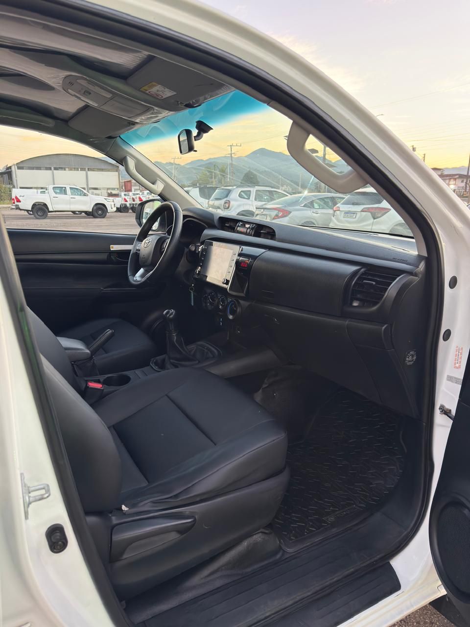 Hilux CD 4x4 2.8 Diesel Mec. — foto 8