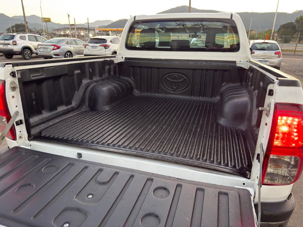 Hilux CD 4x4 2.8 Diesel Mec. — foto 5