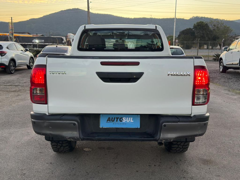 Hilux CD 4x4 2.8 Diesel Mec. — foto 4