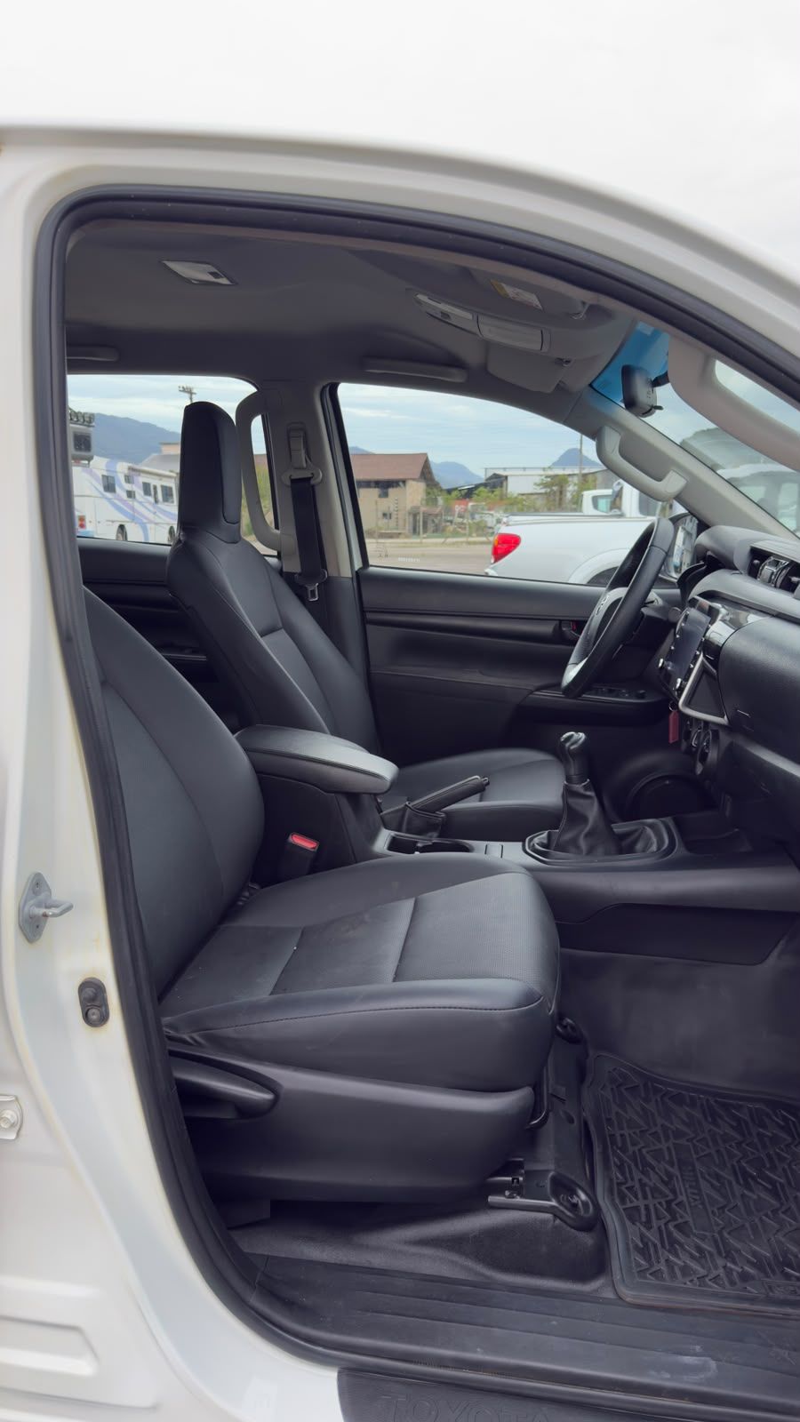 Hilux CD 4x4 2.8 Diesel Mec. — foto 10
