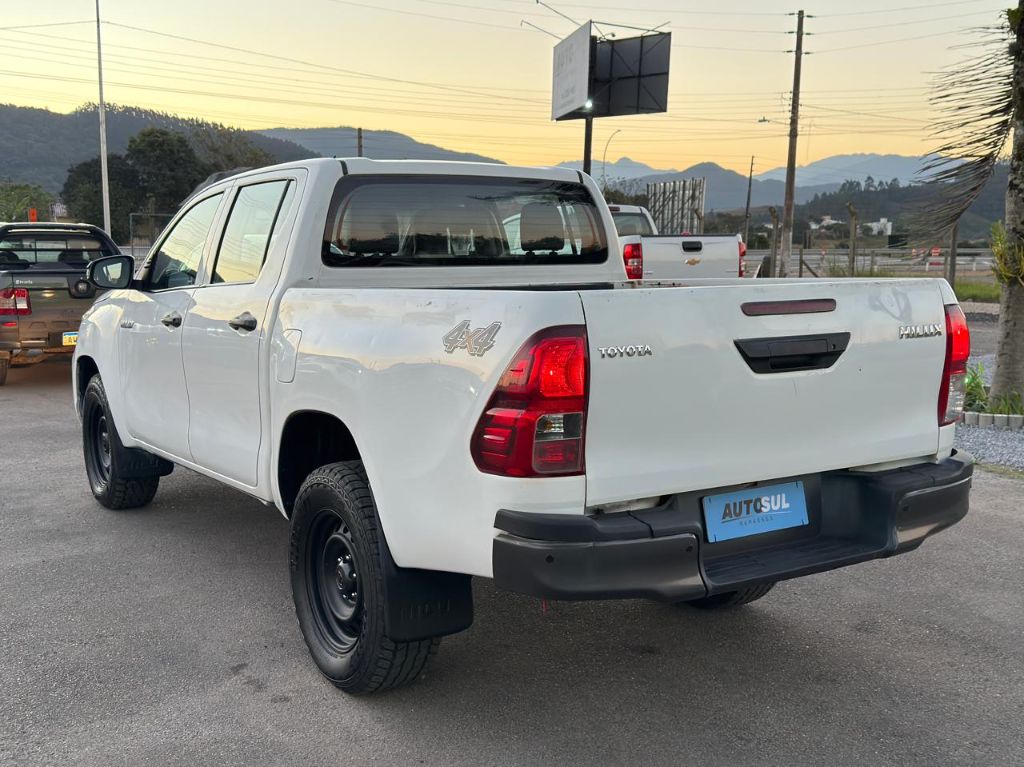 Hilux CD 4x4 2.8 Diesel Mec. — foto 3