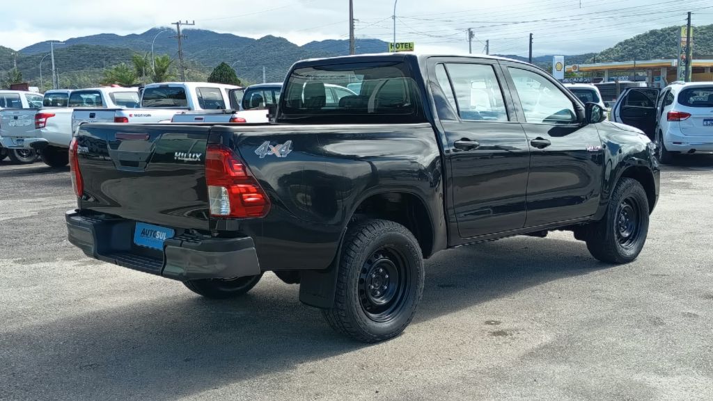 Hilux CD 4x4 2.8 Diesel Mec. — foto 4