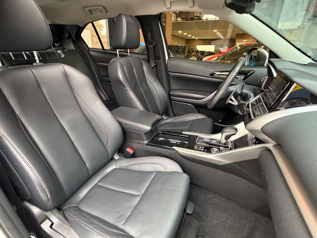 Eclipse Cross HPE-S 1.5 16V AWC TB 165cv Aut. — foto 8