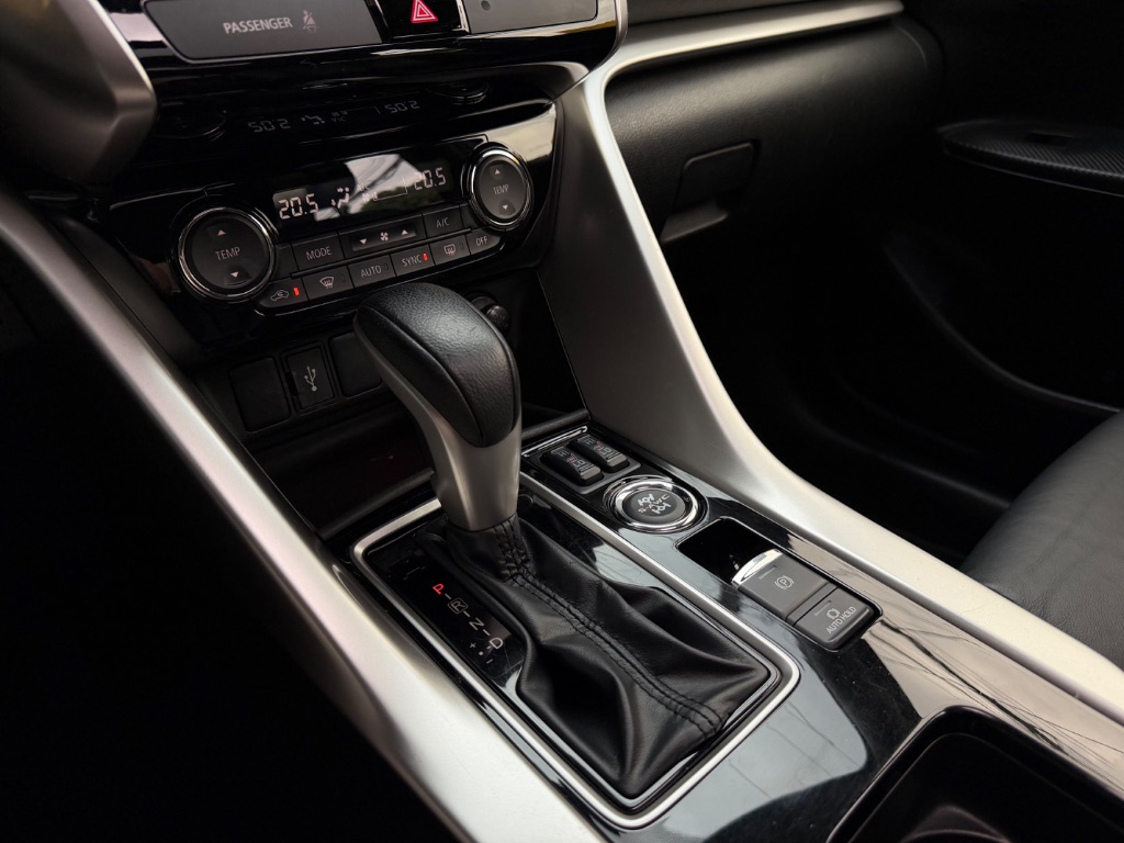 Eclipse Cross HPE-S 1.5 16V AWC TB 165cv Aut. — foto 15