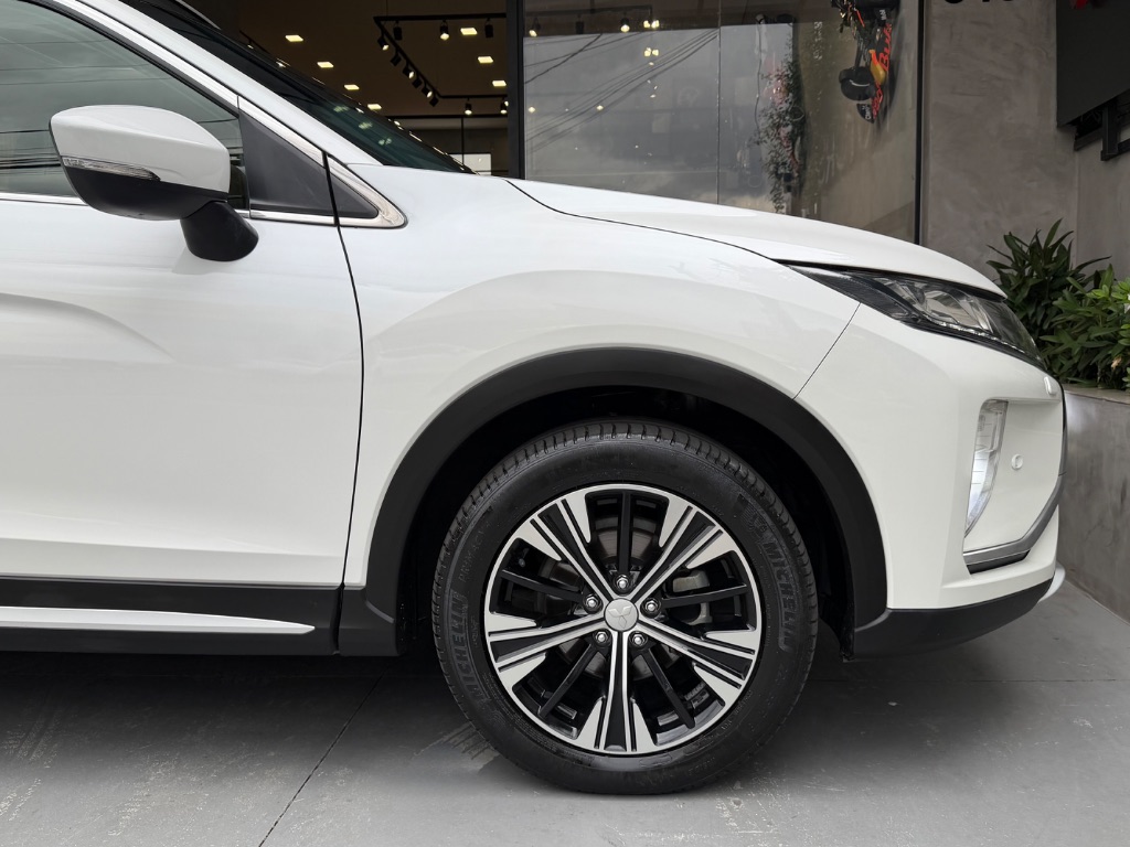 Eclipse Cross HPE-S 1.5 16V AWC TB 165cv Aut. — foto 6