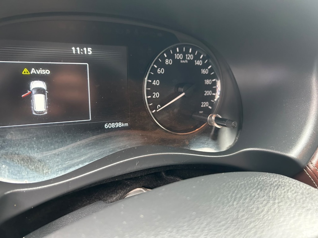 KICKS Exclusive 1.6 16V Flex Aut. — foto 13