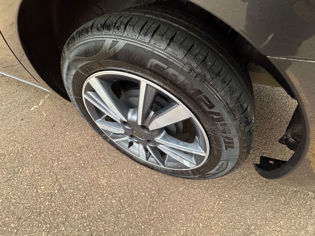VERSA UNIQUE 1.6 16V FlexStart 4p Aut. — foto 10