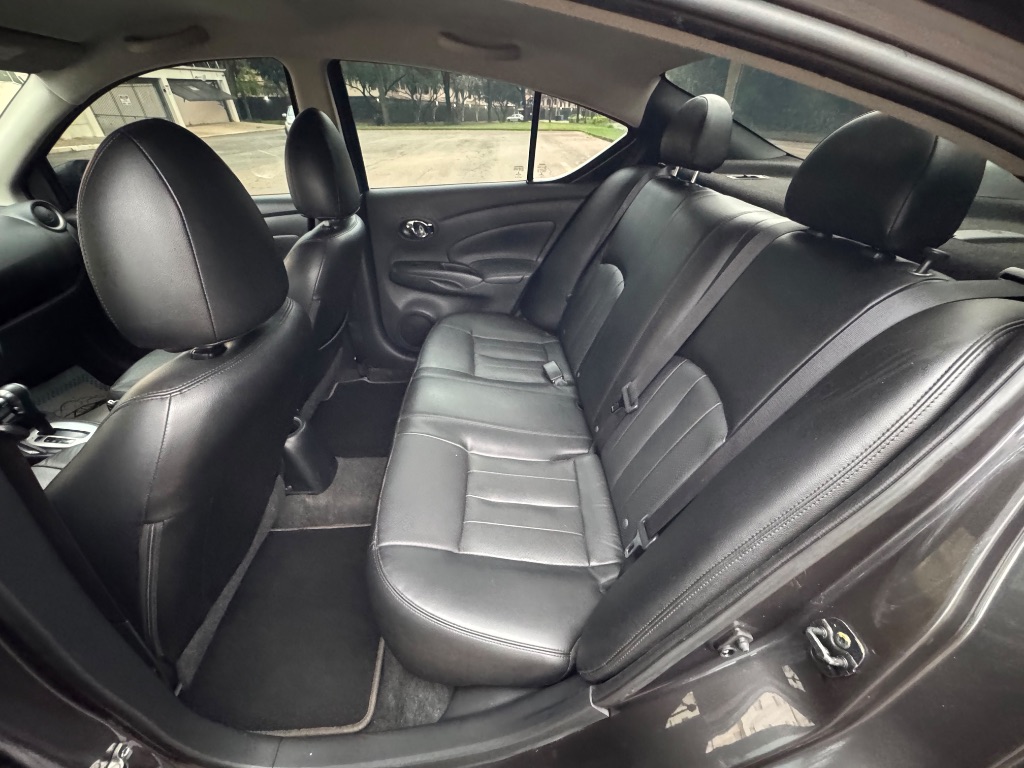 VERSA UNIQUE 1.6 16V FlexStart 4p Aut. — foto 9
