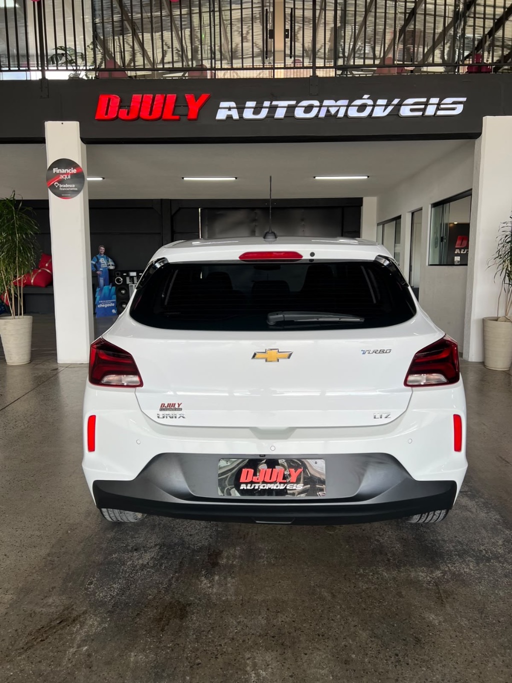 ONIX HATCH LTZ 1.0 12V TB Flex 5p Mec. — foto 9