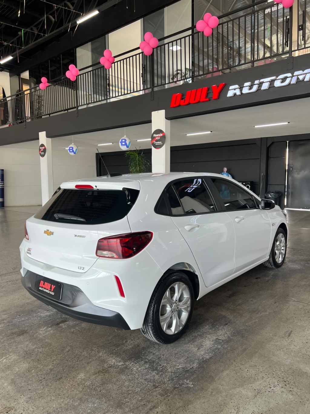 ONIX HATCH LTZ 1.0 12V TB Flex 5p Mec. — foto 8