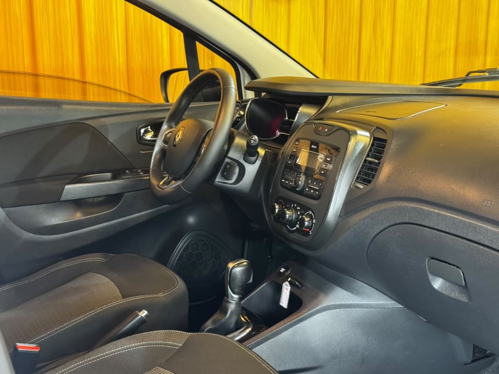CAPTUR Life 1.6 16V Flex 5p Aut. — foto 2