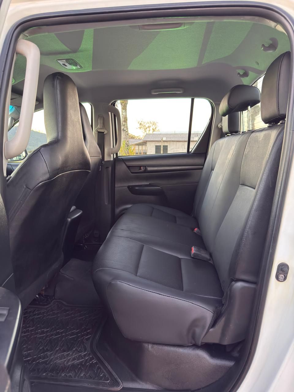 Hilux CD 4x4 2.8 Diesel Mec. — foto 8