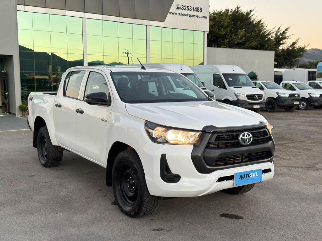 Hilux CD 4x4 2.8 Diesel Mec. — foto 1