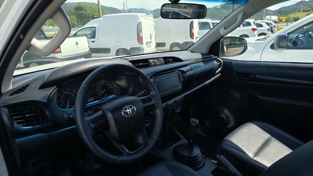 Hilux CS 4x4 2.8 TDI Diesel Mec. — foto 6