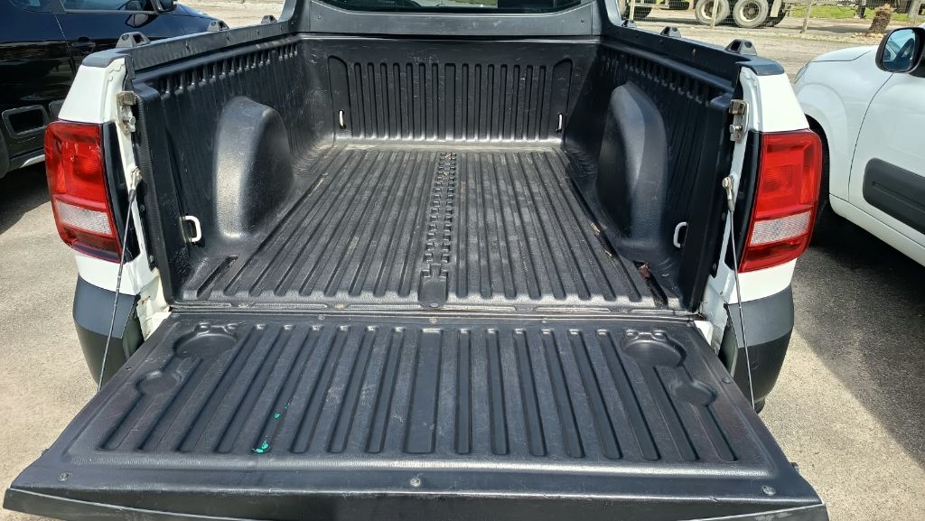 Saveiro Robust 1.6 Total Flex 16V  — foto 5