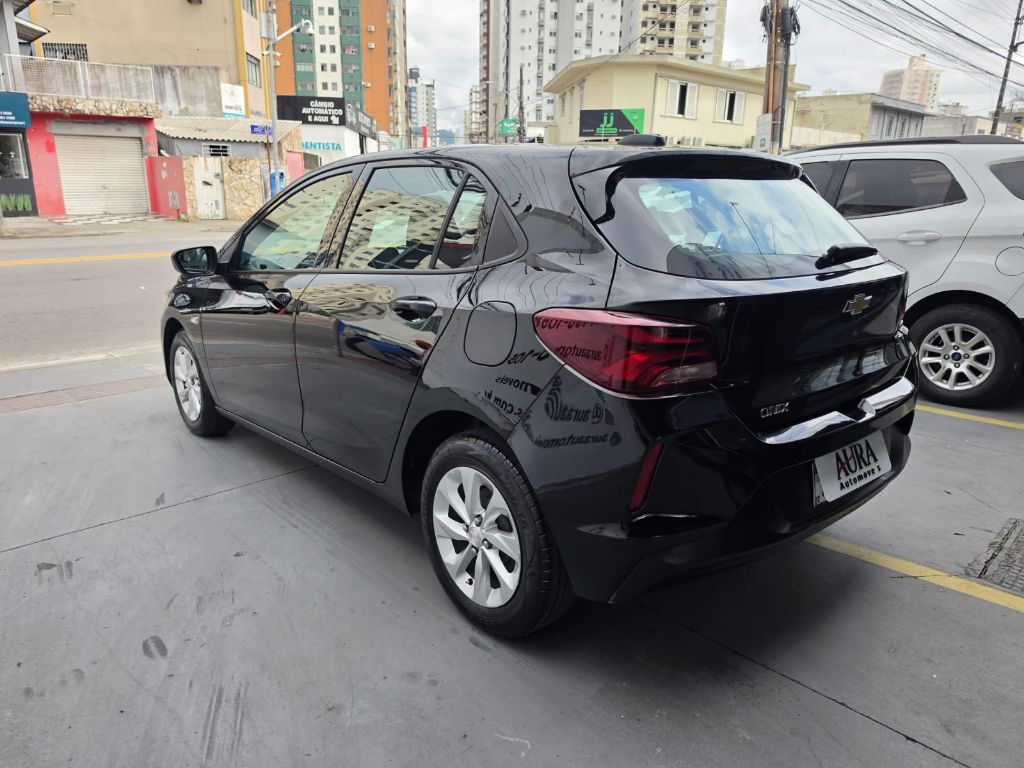 ONIX HATCH LT 1.0 12V Flex 5p Mec. — foto 6