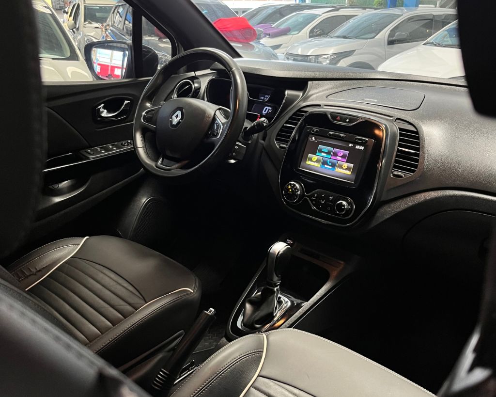CAPTUR Intense 2.0 16V Flex 5p Aut. — foto 2