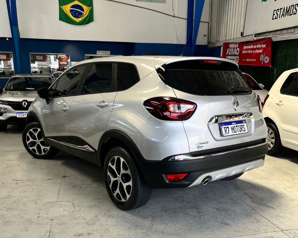 CAPTUR Intense 2.0 16V Flex 5p Aut. — foto 6