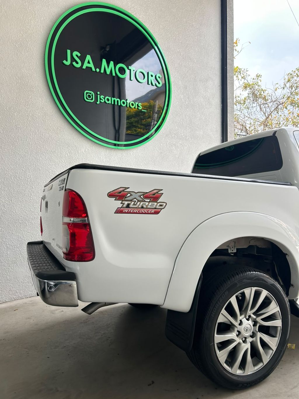 Hilux CD SRV D4-D 4x4 3.0 TDI Diesel Aut — foto 6