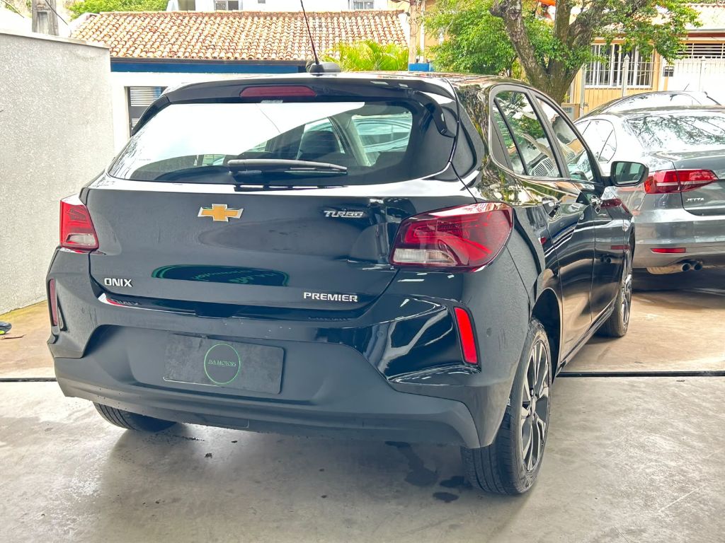 ONIX HATCH PREM. 1.0 12V TB Flex 5p Aut. — foto 4