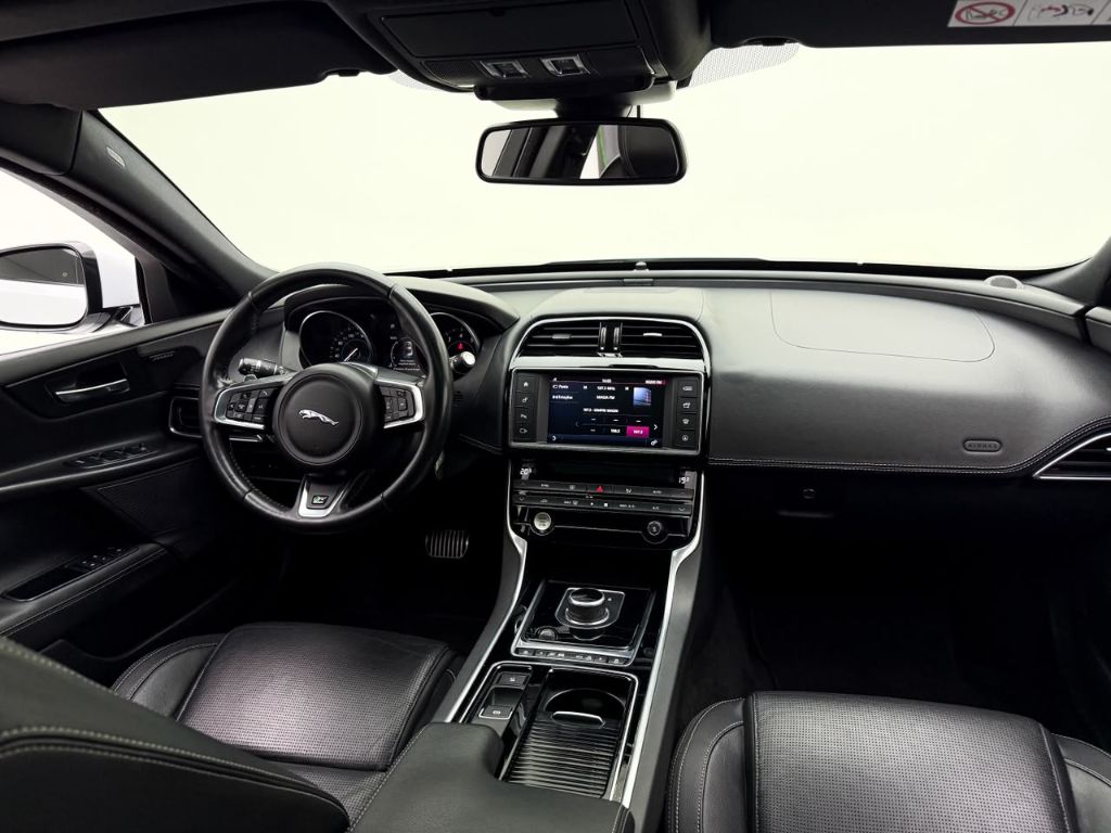 XE 2.0 Turbocharged R-Sport Aut. — foto 16