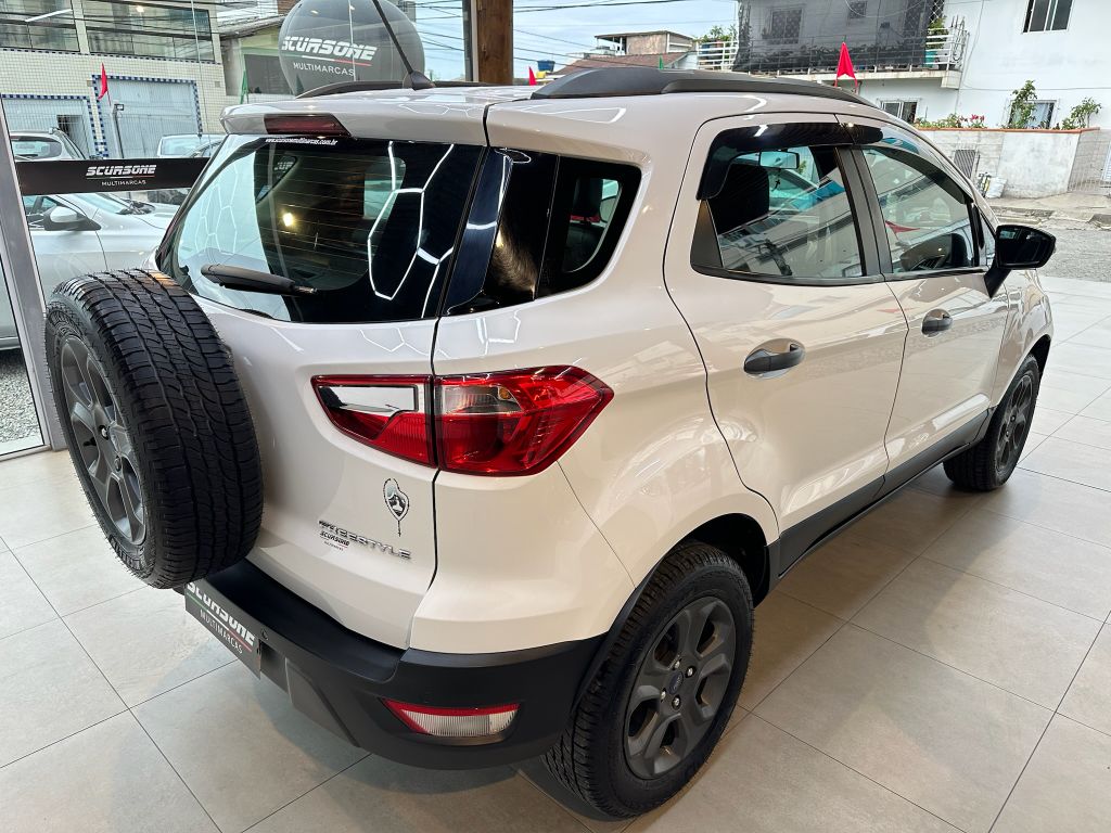 EcoSport FREESTYLE 1.5 12V Flex 5p Mec. — foto 4