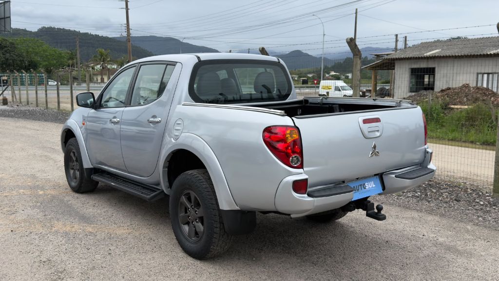 L200 Triton HPE 3.2 CD TB Int.Diesel Aut — foto 4