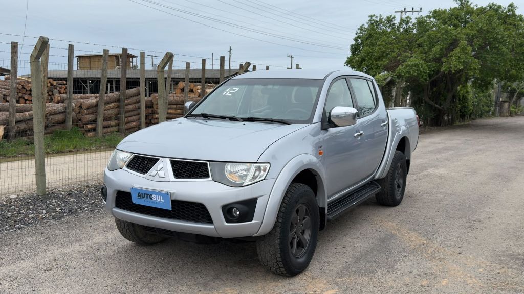 L200 Triton HPE 3.2 CD TB Int.Diesel Aut — foto 3