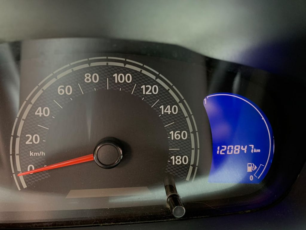KWID Zen 1.0 Flex 12V 5p Mec. — foto 2