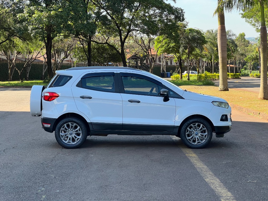 EcoSport FREESTYLE 1.6 16V Flex 5p — foto 4