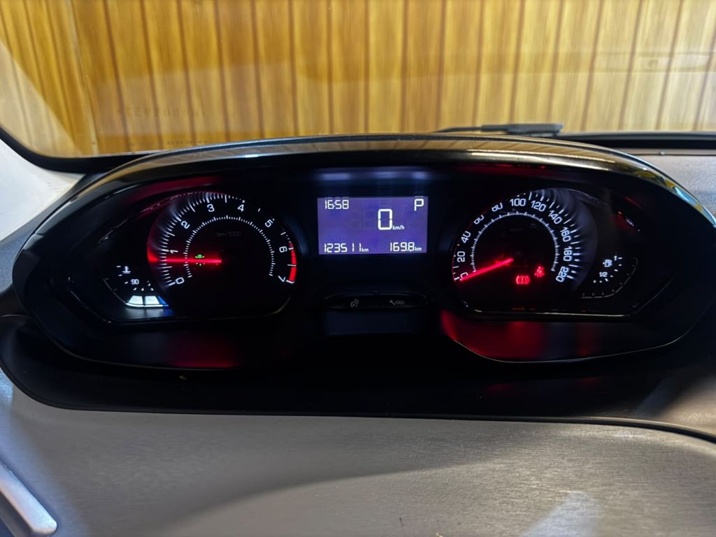 208 Allure 1.6 Flex 16V 5p Aut. — foto 7