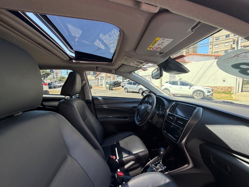 YARIS XLS Sedan 1.5 Flex 16V 4p Aut. — foto 13