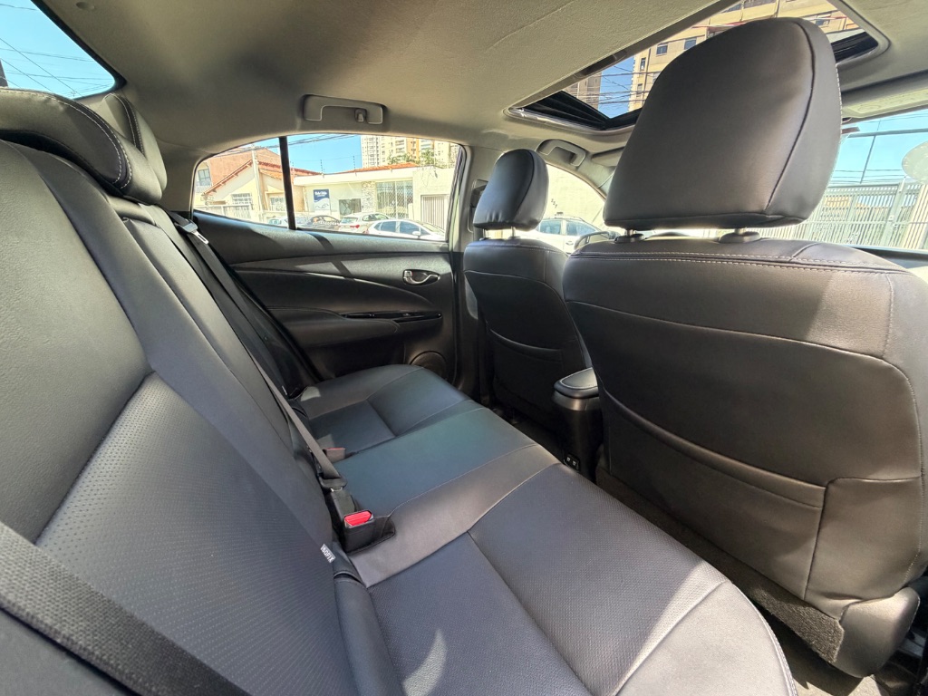 YARIS XLS Sedan 1.5 Flex 16V 4p Aut. — foto 14