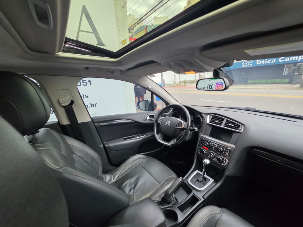 C4 LOUNGE Exclusive 1.6 Turbo Flex Aut. — foto 8