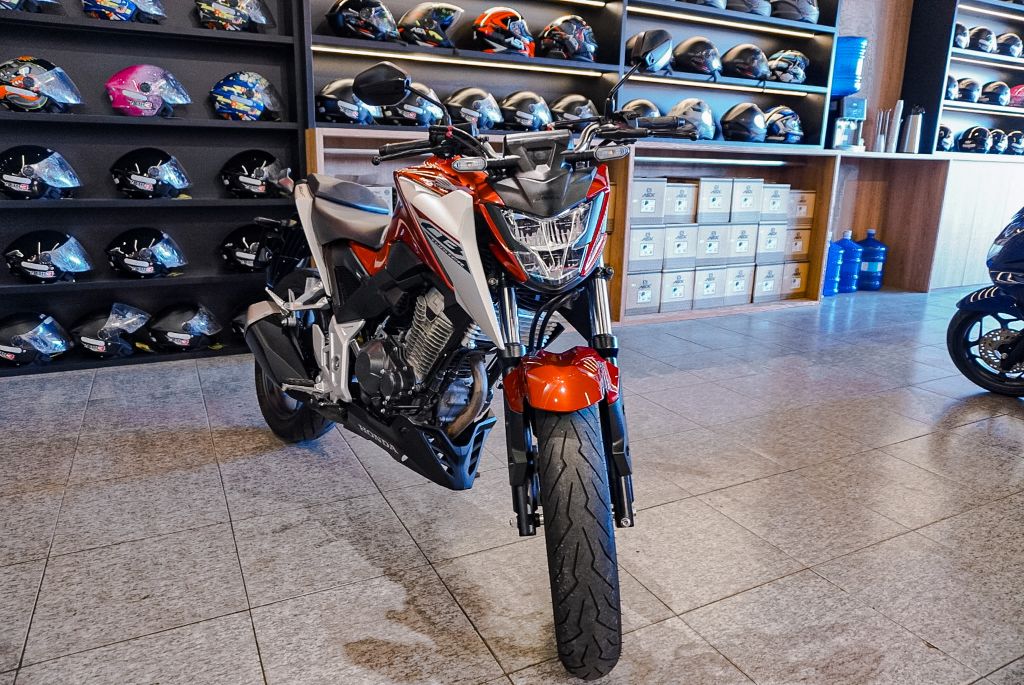 CB 300F Twister Flex — foto 3