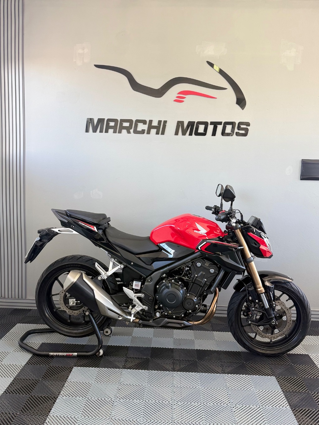 CB 500F — foto 3