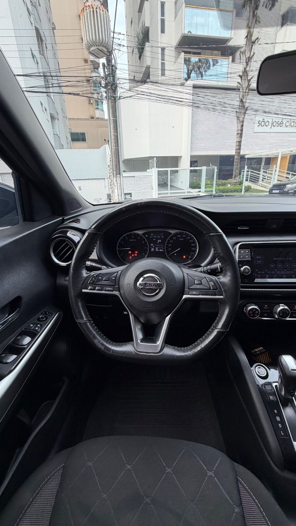 KICKS SV 1.6 16V FlexStar 5p Aut. — foto 11