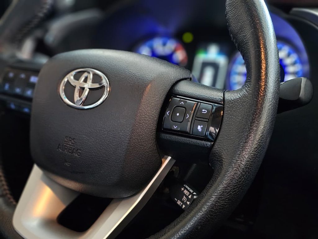 Hilux CD SRX 4x4 2.8 TDI 16V Diesel Aut. — foto 11