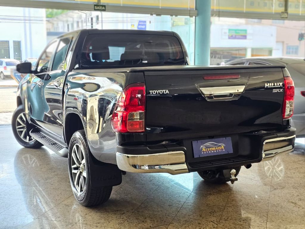 Hilux CD SRX 4x4 2.8 TDI 16V Diesel Aut. — foto 3