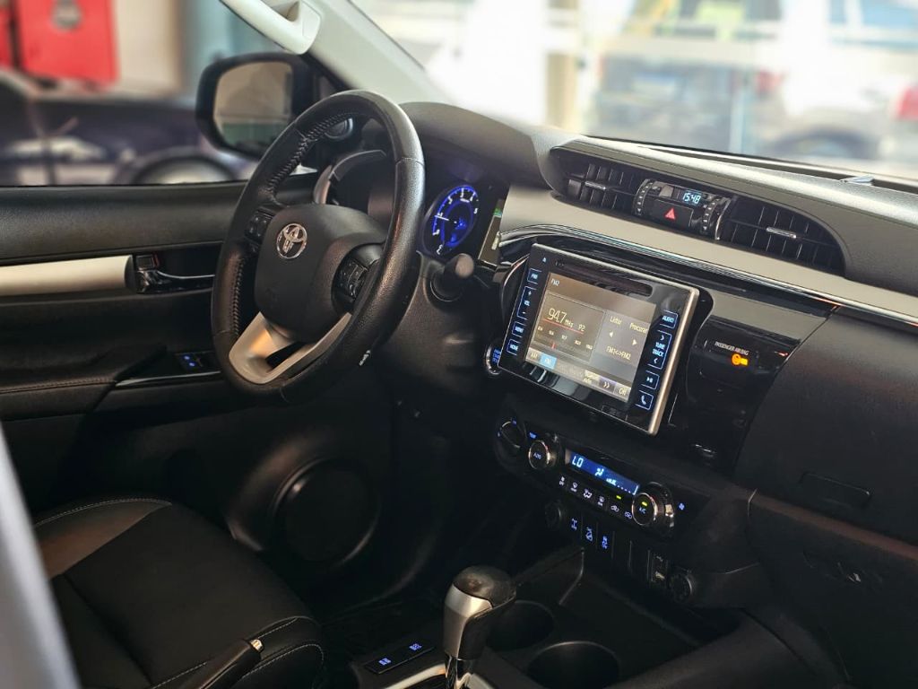 Hilux CD SRX 4x4 2.8 TDI 16V Diesel Aut. — foto 5