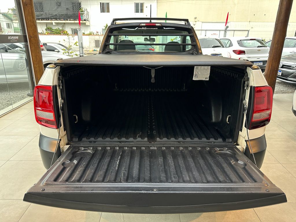 Saveiro Robust 1.6 Total Flex 8V — foto 7