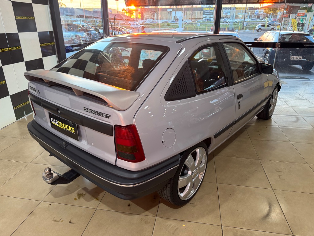 Kadett GL 1.8 — foto 8