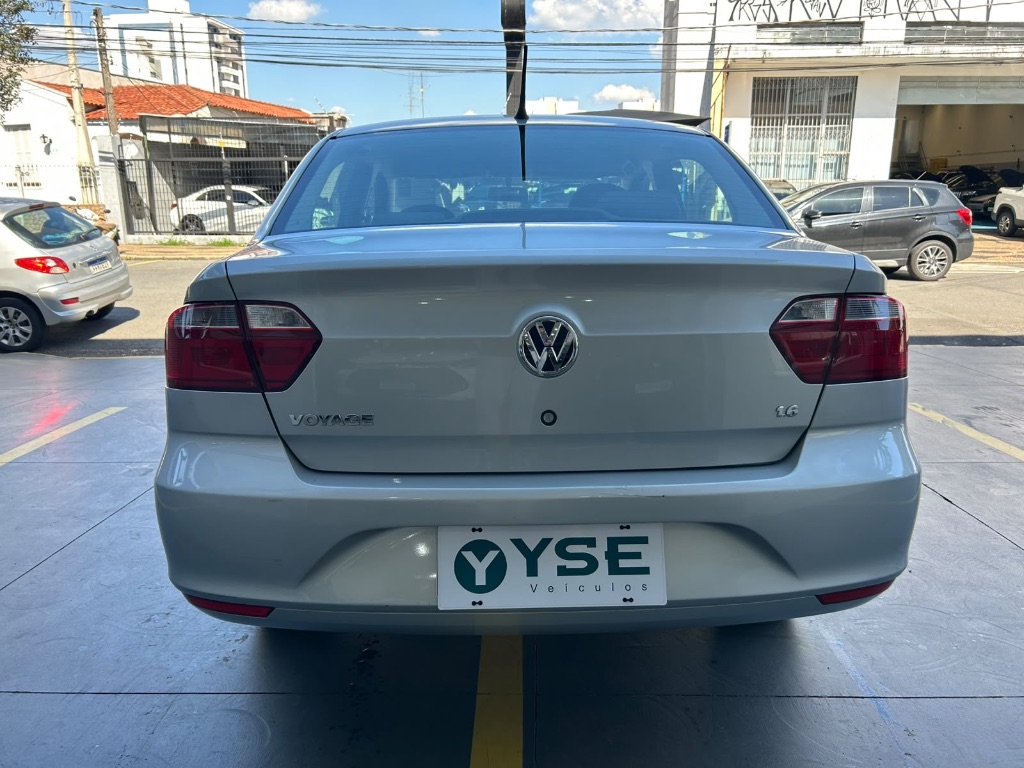 VOYAGE 1.6/1.6 City  Mi Total Flex 8V 4p — foto 9