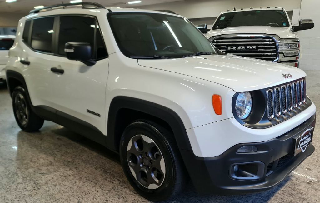 Renegade Sport 1.8 4x2 Flex 16V Aut. — foto 3