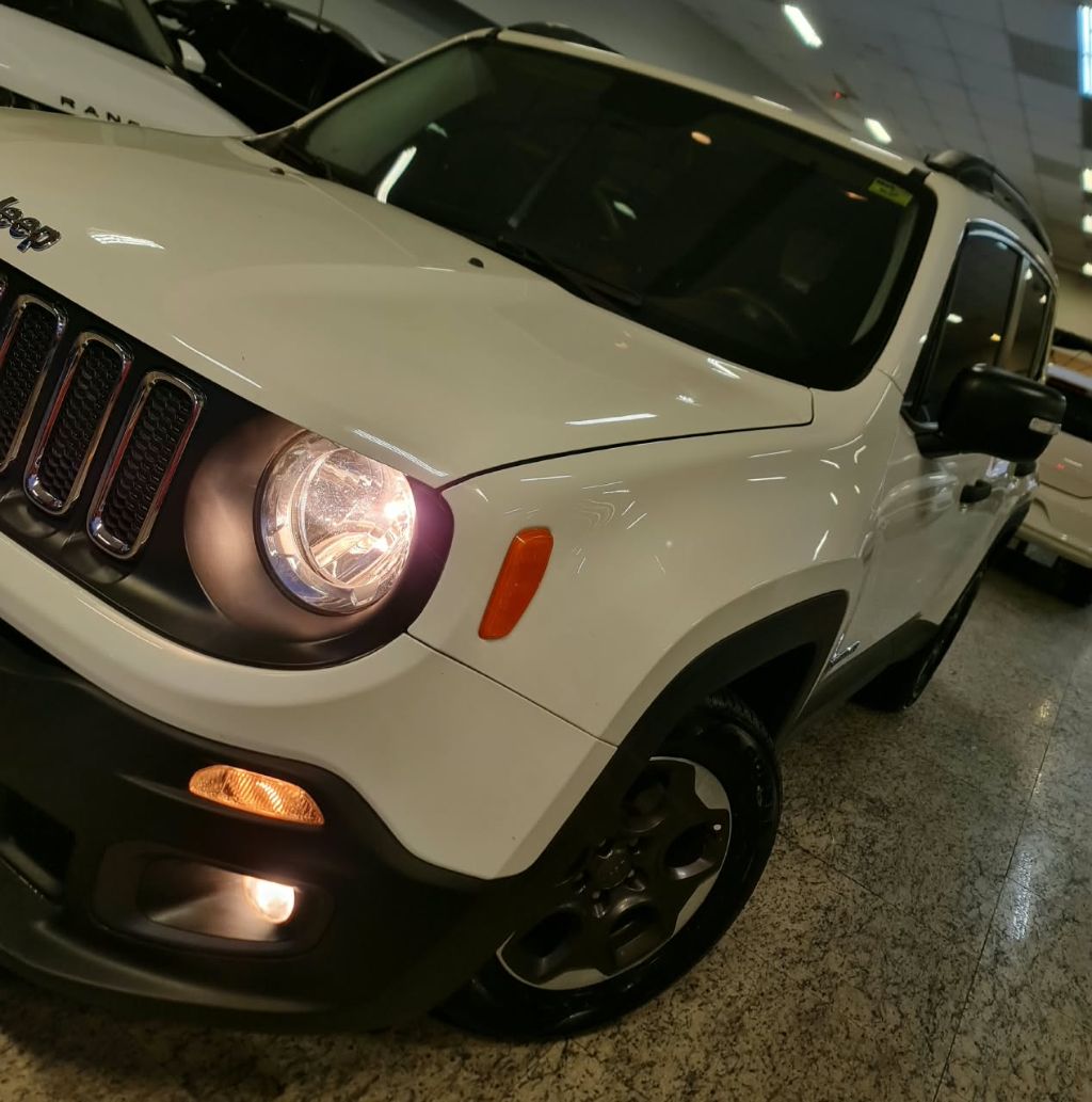Renegade Sport 1.8 4x2 Flex 16V Aut. — foto 16