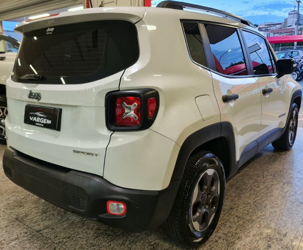 Renegade Sport 1.8 4x2 Flex 16V Aut. — foto 6