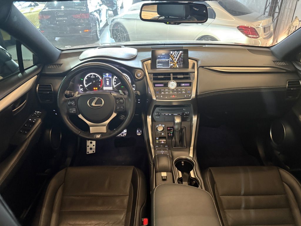NX-200t F-Sport AWD 2.0 16v 238cv Aut. — foto 6