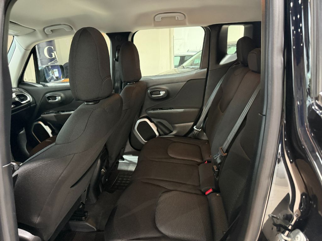 Renegade Sport 1.8 4x2 Flex 16V Aut. — foto 9