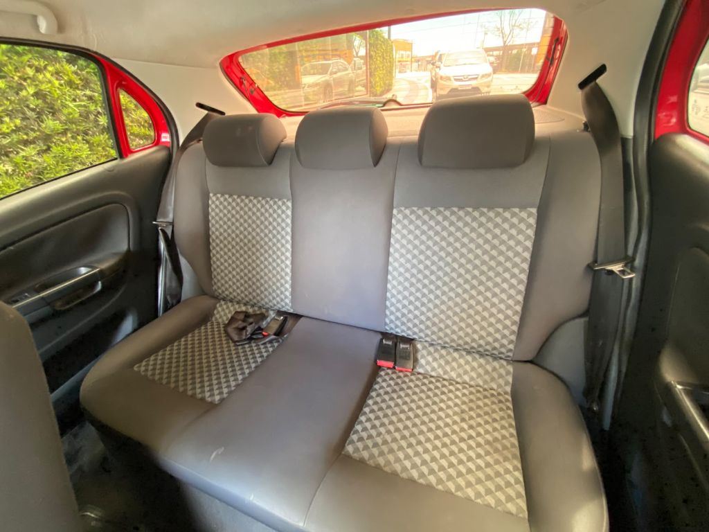 Gol Comfortline 1.0 T. Flex 8V 5p — foto 13