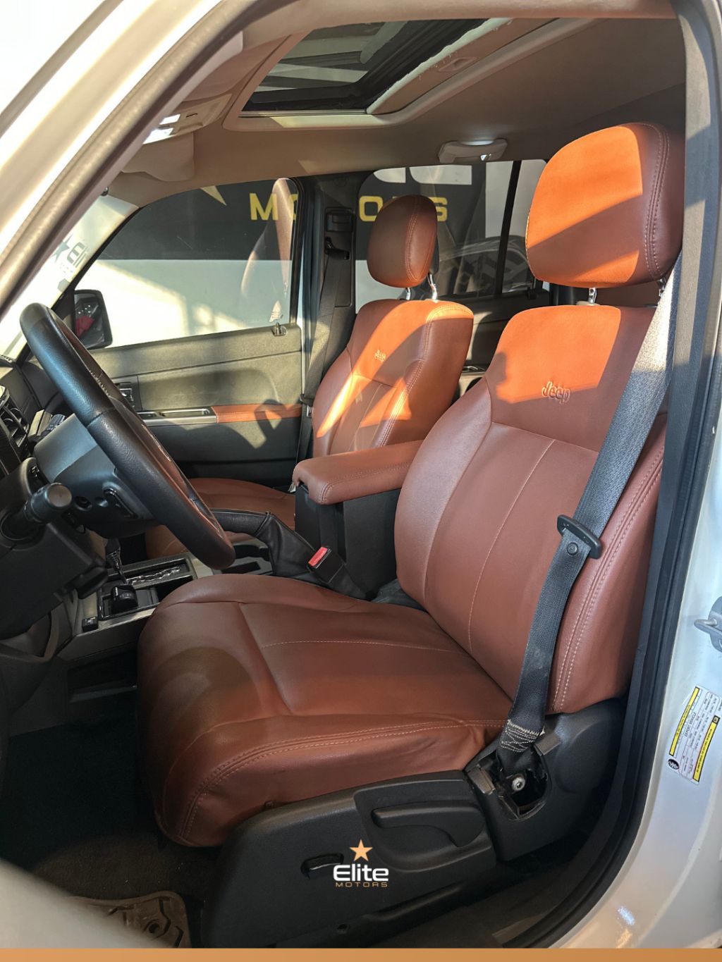 Cherokee Limited 3.7 4x4 V6 12V Aut. — foto 8